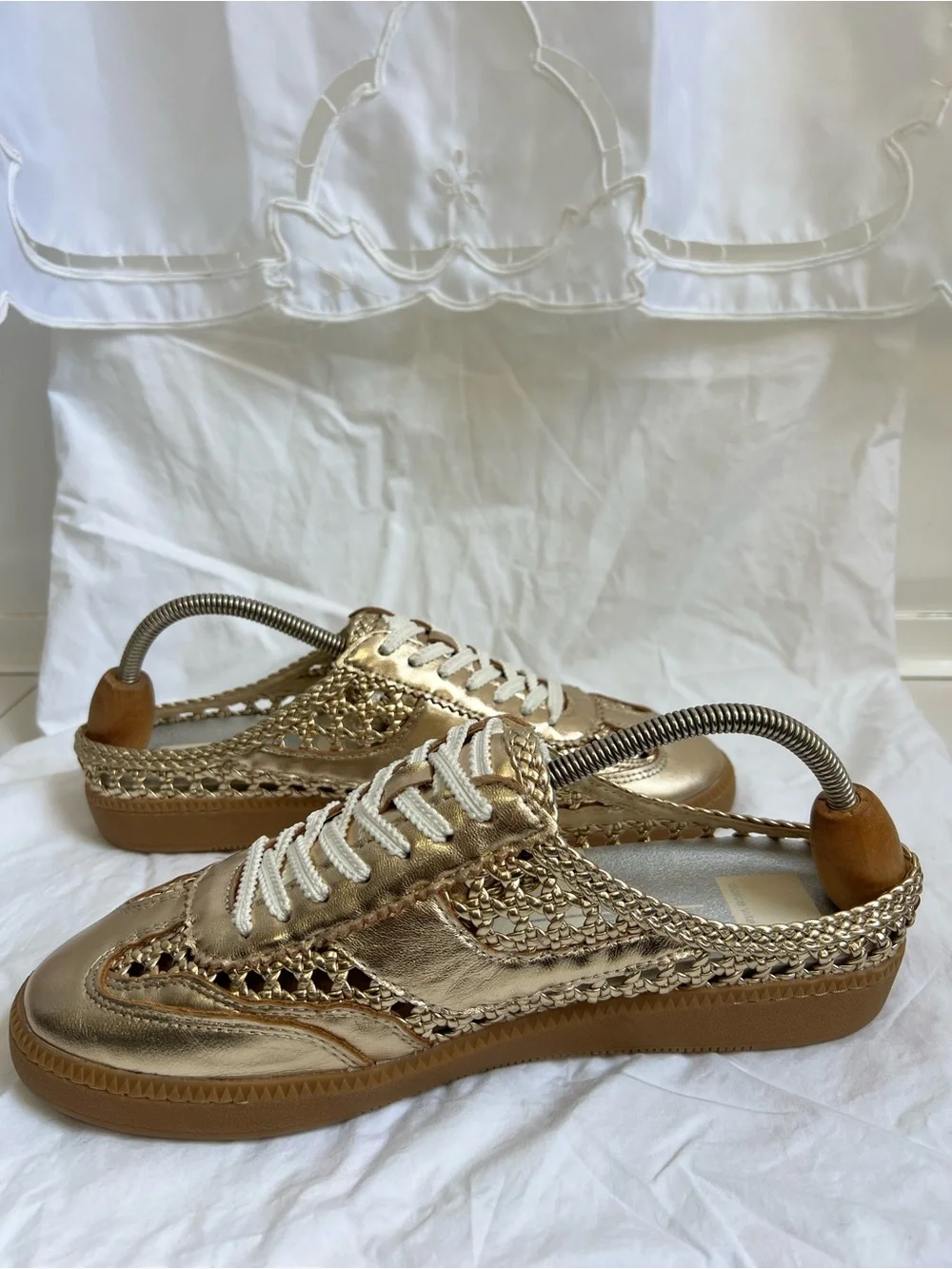 Dolce Vita Notice Slide Woven Stella Gold Metallic Mule Sneakers NWOT Size 10